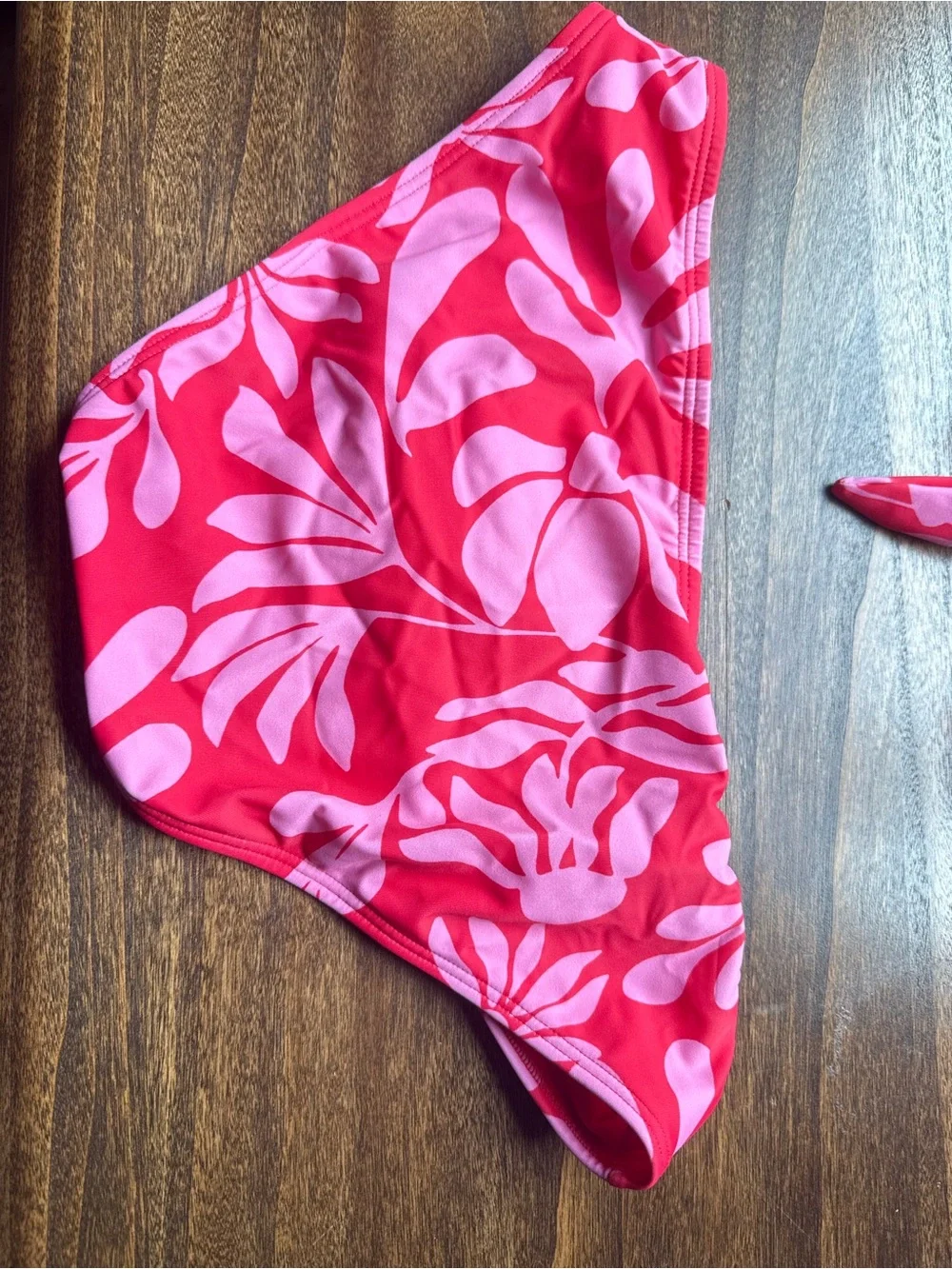 Shade & Shore bright pink